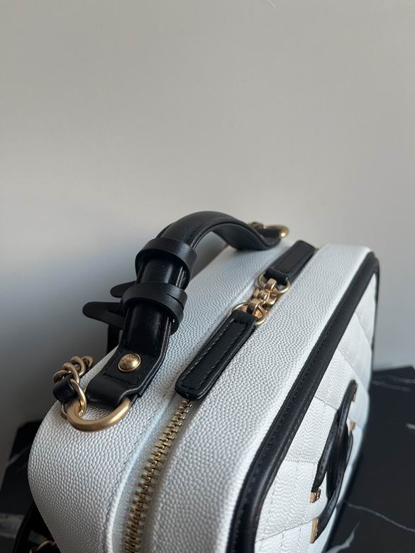Chanel Inspired Handbags, AA+ Quality 100% Genuine Leather Classic Flap Medium Quilted Lambskin Black Gold, 21 cm BL 4 Colour for chanel hand bag