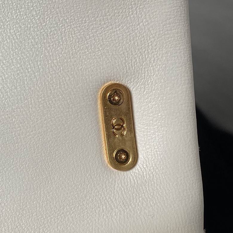 Chanel Handbags, AA+ Quality 100% Genuine Leather Classic Flap Medium Quilted Lambskin Black Gold, 18X 1 1X 5cm BL 4 Colour for chanel hand bag