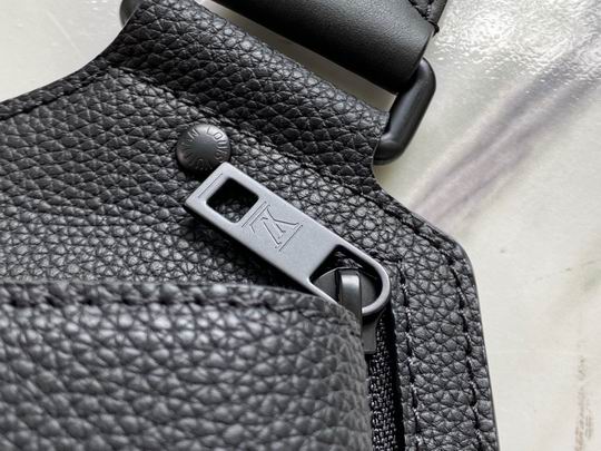 Louis Vuitton Inspired Handbags, AA+ Quality 100% Genuine Leather Classic Flap Medium Quilted Lambskin Black Gold, 18X 1 1X 5cm BL 4 Colour