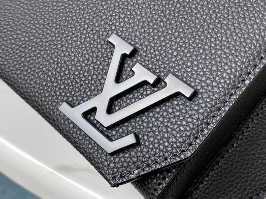 Louis vuitton Inspired Handbags, AA+ Quality 100% Genuine Leather Classic Flap Medium Quilted Lambskin Black Gold, 18X 1 1X 5cm BL 4 Colour