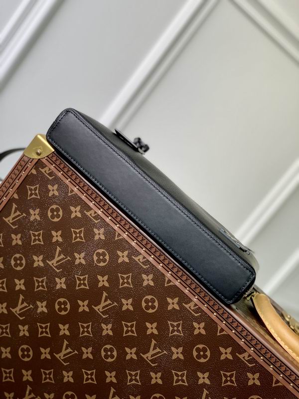 Louis vuitton Inspired Handbags, AA+ Quality 100% Genuine Leather Classic Flap Medium Quilted Lambskin Black Gold, 18X 1 1X 5cm BL 4 Colour