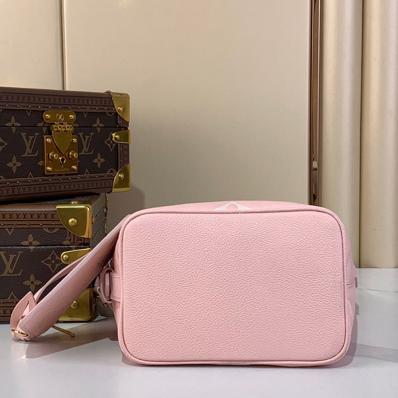 Louis Vuitton Inspired Handbags, AA+ Quality 100% Genuine Leather Classic Flap Medium Quilted Lambskin Black Gold, 18X 1 1X 5cm BL 4 Colour