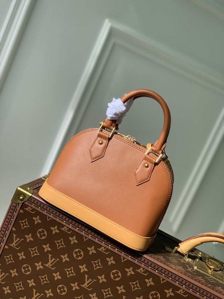 Louis Vuitton Inspired Handbags, AA+ Quality 100% Genuine Leather Classic Flap Medium Quilted Lambskin Black Gold, 18X 1 1X 5cm BL 4 Colour
