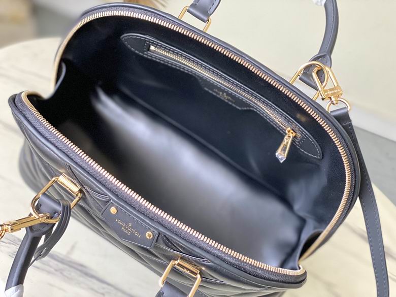 Louis Vuitton Inspired Handbags, AA+ Quality 100% Genuine Leather Classic Flap Medium Quilted Lambskin Black Gold, 18X 1 1X 5cm BL 4 Colour