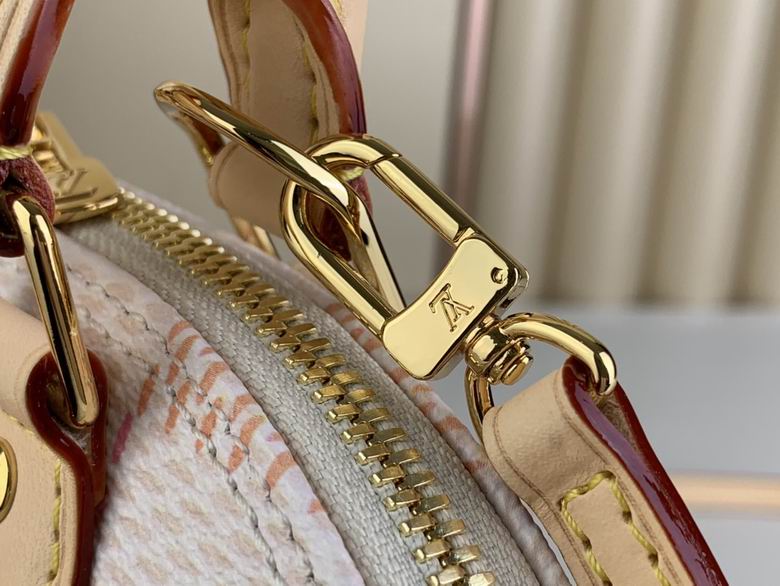 Louis Vuitton Inspired Handbags, AA+ Quality 100% Genuine Leather Classic Flap Medium Quilted Lambskin Black Gold, 18X 1 1X 5cm BL 4 Colour