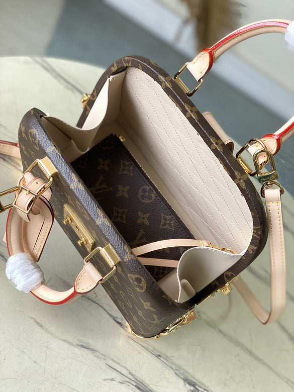 Louis Vuitton Inspired Handbags, AA+ Quality 100% Genuine Leather Classic Flap Medium Quilted Lambskin Black Gold, 18X 1 1X 5cm BL 4 Colour