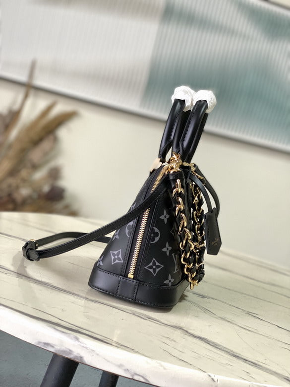 Louis Vuitton Inspired Handbags, AA+ Quality 100% Genuine Leather Classic Flap Medium Quilted Lambskin Black Gold, 18X 1 1X 5cm BL 4 Colour