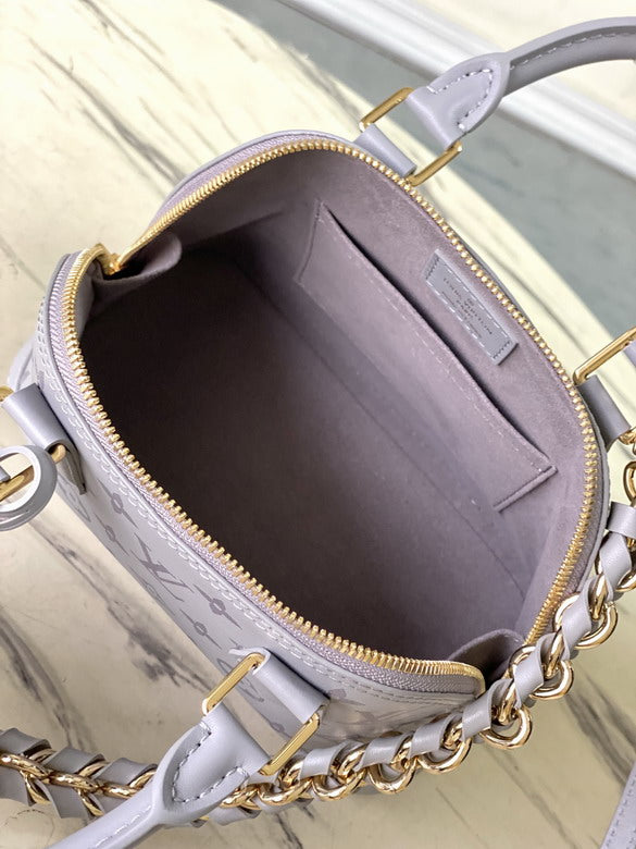 Louis Vuitton Inspired Handbags, AA+ Quality 100% Genuine Leather Classic Flap Medium Quilted Lambskin Black Gold, 18X 1 1X 5cm BL 4 Colour