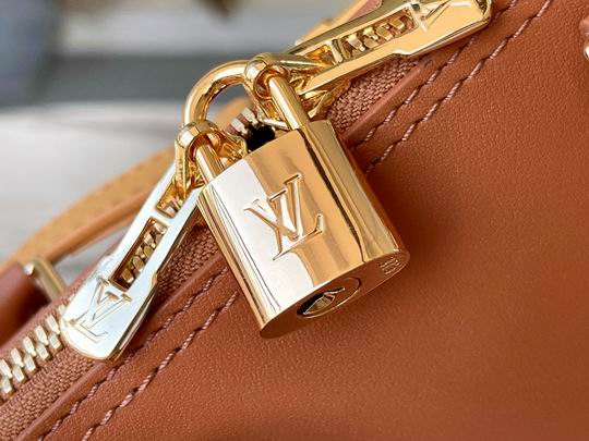 Louis Vuitton Inspired Handbags, AA+ Quality 100% Genuine Leather Classic Flap Medium Quilted Lambskin Black Gold, 18X 1 1X 5cm BL 4 Colour
