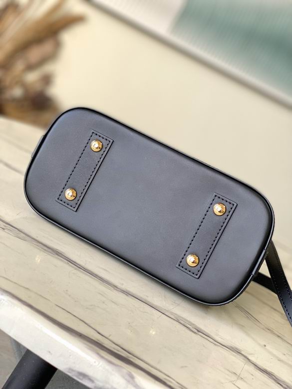 Louis Vuitton Inspired Handbags, AA+ Quality 100% Genuine Leather Classic Flap Medium Quilted Lambskin Black Gold, 18X 1 1X 5cm BL 4 Colour