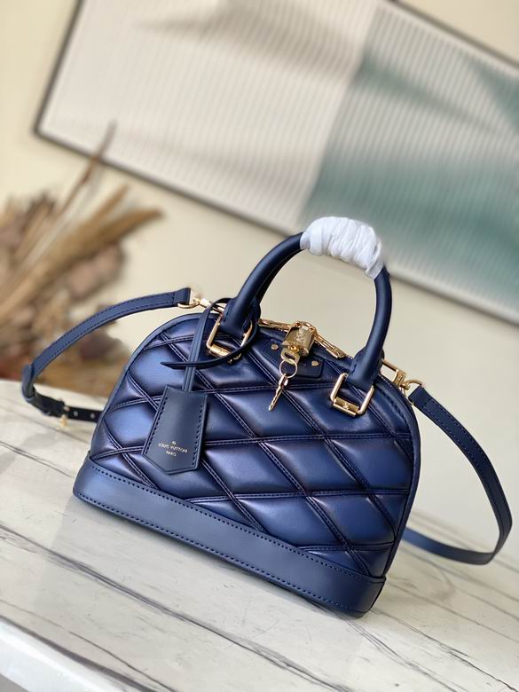 Louis Vuitton Inspired Handbags, AA+ Quality 100% Genuine Leather Classic Flap Medium Quilted Lambskin Black Gold, 18X 1 1X 5cm BL 4 Colour