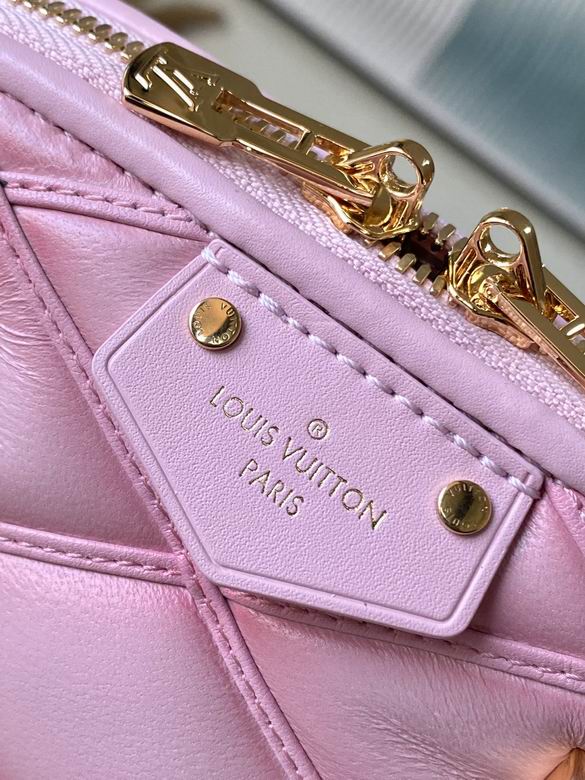 Louis Vuitton Inspired Handbags, AA+ Quality 100% Genuine Leather Classic Flap Medium Quilted Lambskin Black Gold, 18X 1 1X 5cm BL 4 Colour