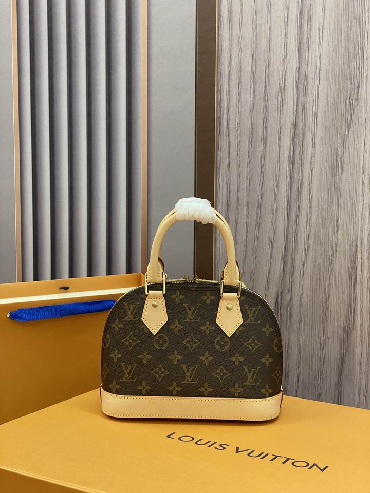 Louis Vuitton Inspired Handbags, AA+ Quality 100% Genuine Leather Classic Flap Medium Quilted Lambskin Black Gold, 18X 1 1X 5cm BL 4 Colour