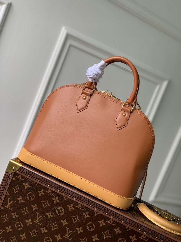 Louis Vuitton Inspired Handbags, AA+ Quality 100% Genuine Leather Classic Flap Medium Quilted Lambskin Black Gold, 18X 1 1X 5cm BL 4 Colour