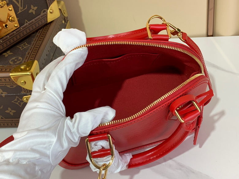 Louis Vuitton Inspired Handbags, AA+ Quality 100% Genuine Leather Classic Flap Medium Quilted Lambskin Black Gold, 18X 1 1X 5cm BL 4 Colour