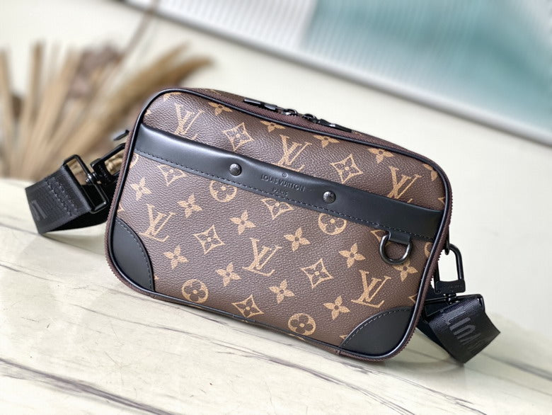 Louis vuitton Inspired Handbags, AA+ Quality 100% Genuine Leather Classic Flap Medium Quilted Lambskin Black Gold, 18X 1 1X 5cm BL 4 Colour