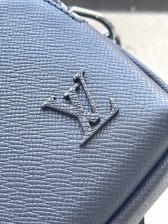 Louis vuitton Inspired Handbags, AA+ Quality 100% Genuine Leather Classic Flap Medium Quilted Lambskin Black Gold, 18X 1 1X 5cm BL 4 Colour