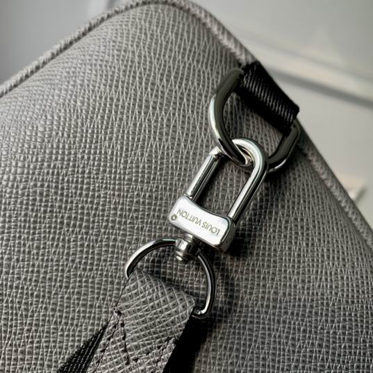 Louis vuitton Inspired Handbags, AA+ Quality 100% Genuine Leather Classic Flap Medium Quilted Lambskin Black Gold, 18X 1 1X 5cm BL 4 Colour