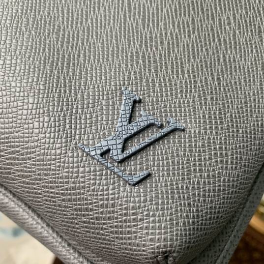 Louis vuitton Inspired Handbags, AA+ Quality 100% Genuine Leather Classic Flap Medium Quilted Lambskin Black Gold, 18X 1 1X 5cm BL 4 Colour