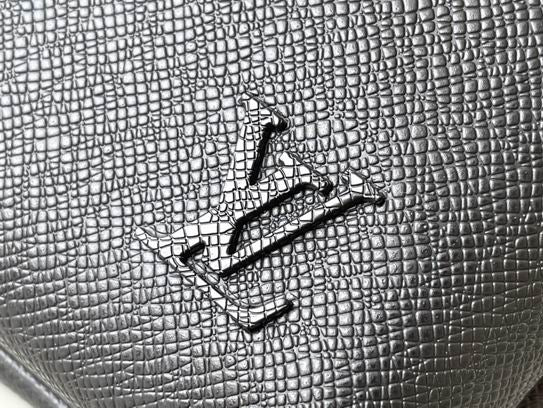 Louis vuitton Inspired Handbags, AA+ Quality 100% Genuine Leather Classic Flap Medium Quilted Lambskin Black Gold, 18X 1 1X 5cm BL 4 Colour