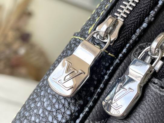 Louis vuitton Inspired Handbags, AA+ Quality 100% Genuine Leather Classic Flap Medium Quilted Lambskin Black Gold, 18X 1 1X 5cm BL 4 Colour