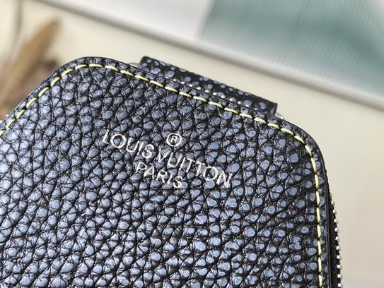 Louis vuitton Inspired Handbags, AA+ Quality 100% Genuine Leather Classic Flap Medium Quilted Lambskin Black Gold, 18X 1 1X 5cm BL 4 Colour