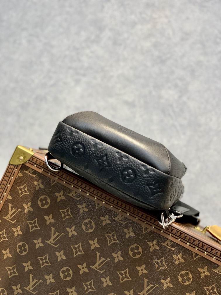Louis vuitton Inspired Handbags, AA+ Quality 100% Genuine Leather Classic Flap Medium Quilted Lambskin Black Gold, 18X 1 1X 5cm BL 4 Colour
