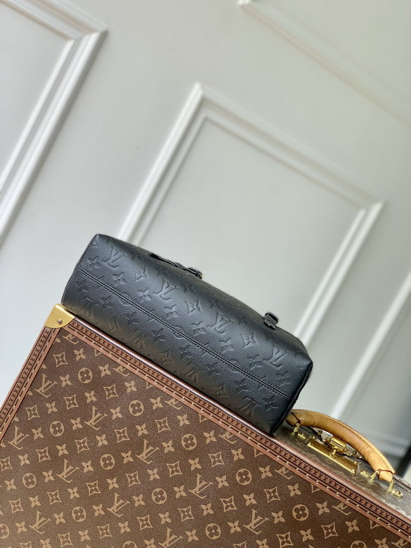 louis vuitton Inspired Handbags, AA+ Quality 100% Genuine Leather Classic Flap Medium Quilted Lambskin Black Gold, 18X 1 1X 5cm BL 4 Colour