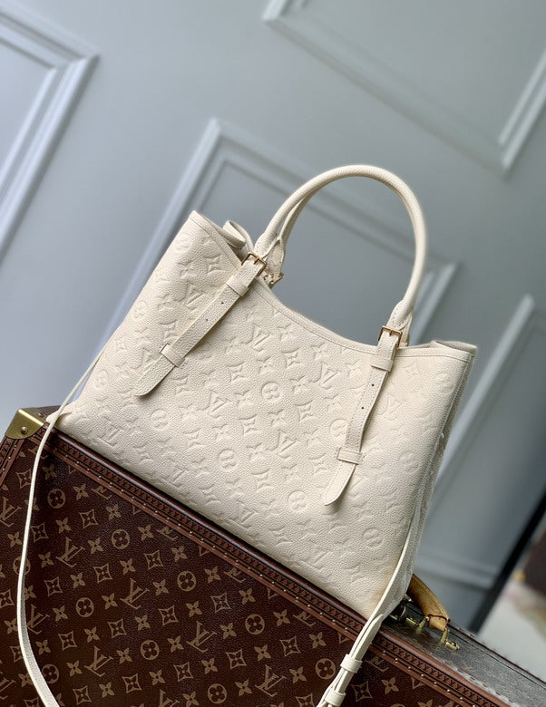 louis vuitton Inspired Handbags, AA+ Quality 100% Genuine Leather Classic Flap Medium Quilted Lambskin Black Gold, 18X 1 1X 5cm BL 4 Colour