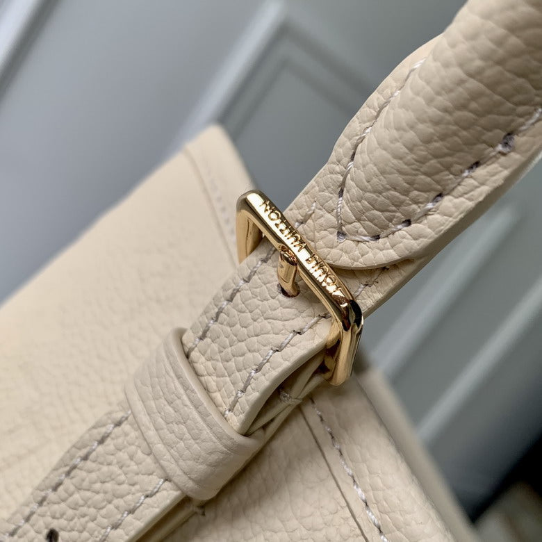 louis vuitton Inspired Handbags, AA+ Quality 100% Genuine Leather Classic Flap Medium Quilted Lambskin Black Gold, 18X 1 1X 5cm BL 4 Colour