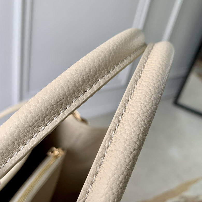 louis vuitton Inspired Handbags, AA+ Quality 100% Genuine Leather Classic Flap Medium Quilted Lambskin Black Gold, 18X 1 1X 5cm BL 4 Colour
