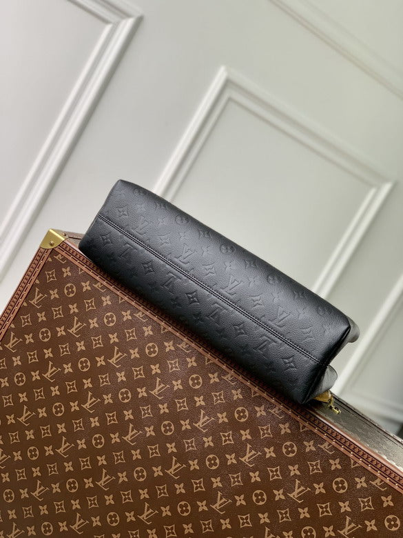 louis vuitton Inspired Handbags, AA+ Quality 100% Genuine Leather Classic Flap Medium Quilted Lambskin Black Gold, 18X 1 1X 5cm BL 4 Colour