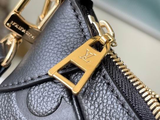 Louis vuitton Inspired Handbags, AA+ Quality 100% Genuine Leather Classic Flap Medium Quilted Lambskin Black Gold, 18X 1 1X 5cm BL 4 Colour