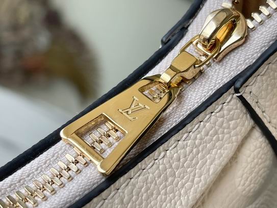 Louis vuitton Inspired Handbags, AA+ Quality 100% Genuine Leather Classic Flap Medium Quilted Lambskin Black Gold, 18X 1 1X 5cm BL 4 Colour