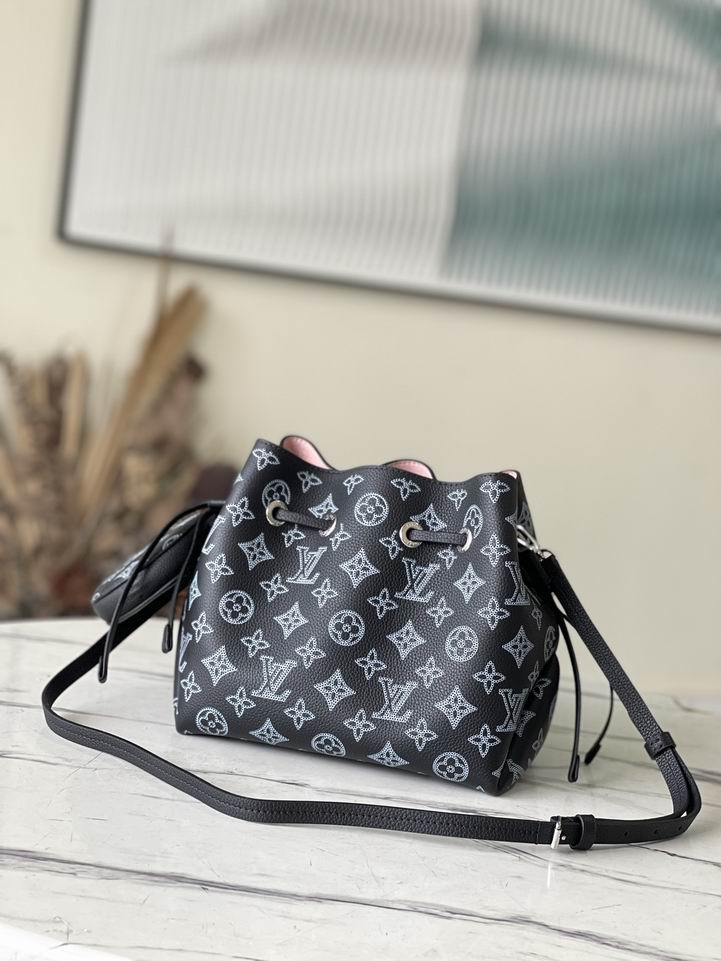 Louis vuitton Inspired Handbags, AA+ Quality 100% Genuine Leather Classic Flap Medium Quilted Lambskin Black Gold, 18X 1 1X 5cm BL 4 Colour