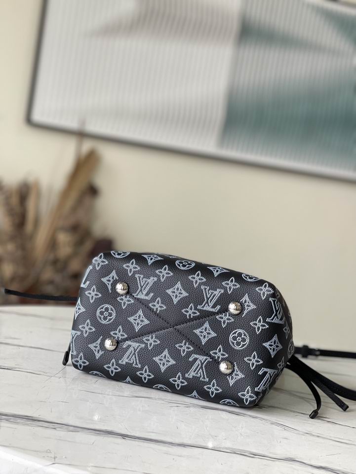 Louis vuitton Inspired Handbags, AA+ Quality 100% Genuine Leather Classic Flap Medium Quilted Lambskin Black Gold, 18X 1 1X 5cm BL 4 Colour