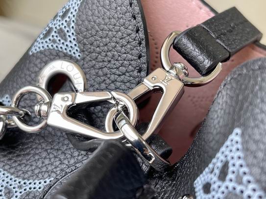 Louis vuitton Inspired Handbags, AA+ Quality 100% Genuine Leather Classic Flap Medium Quilted Lambskin Black Gold, 18X 1 1X 5cm BL 4 Colour