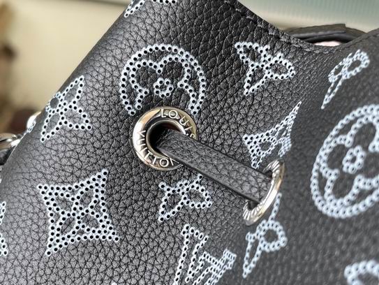 Louis vuitton Inspired Handbags, AA+ Quality 100% Genuine Leather Classic Flap Medium Quilted Lambskin Black Gold, 18X 1 1X 5cm BL 4 Colour