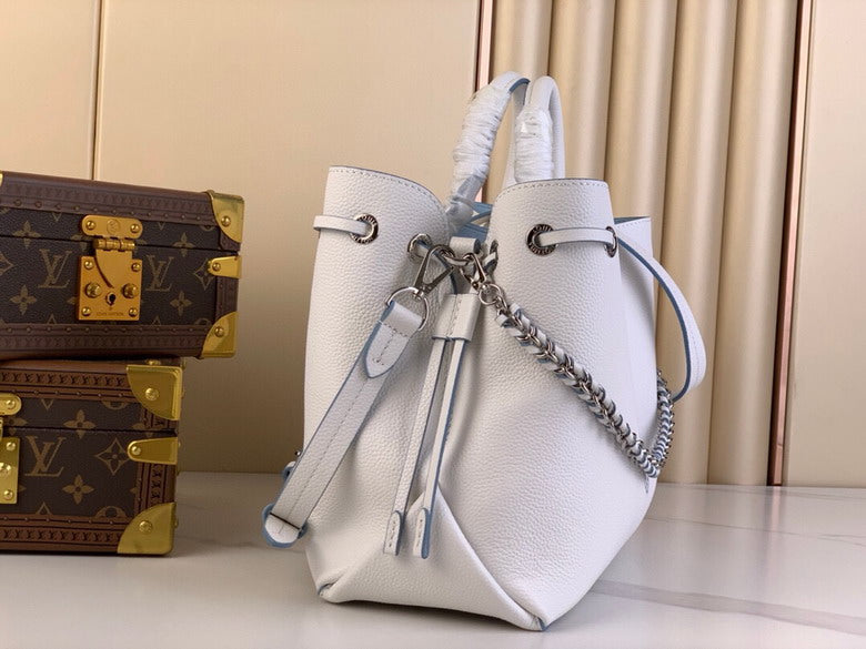 Louis vuitton Inspired Handbags, AA+ Quality 100% Genuine Leather Classic Flap Medium Quilted Lambskin Black Gold, 18X 1 1X 5cm BL 4 Colour