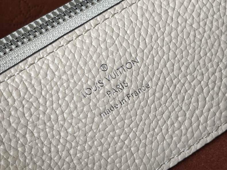 Louis vuitton Inspired Handbags, AA+ Quality 100% Genuine Leather Classic Flap Medium Quilted Lambskin Black Gold, 18X 1 1X 5cm BL 4 Colour