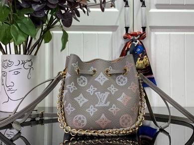 Louis vuitton Inspired Handbags, AA+ Quality 100% Genuine Leather Classic Flap Medium Quilted Lambskin Black Gold, 18X 1 1X 5cm BL 4 Colour