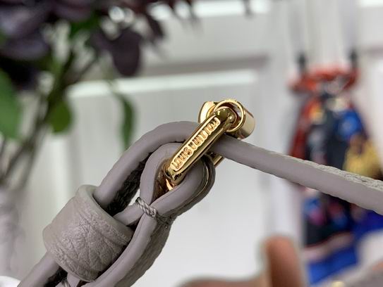 Louis vuitton Inspired Handbags, AA+ Quality 100% Genuine Leather Classic Flap Medium Quilted Lambskin Black Gold, 18X 1 1X 5cm BL 4 Colour
