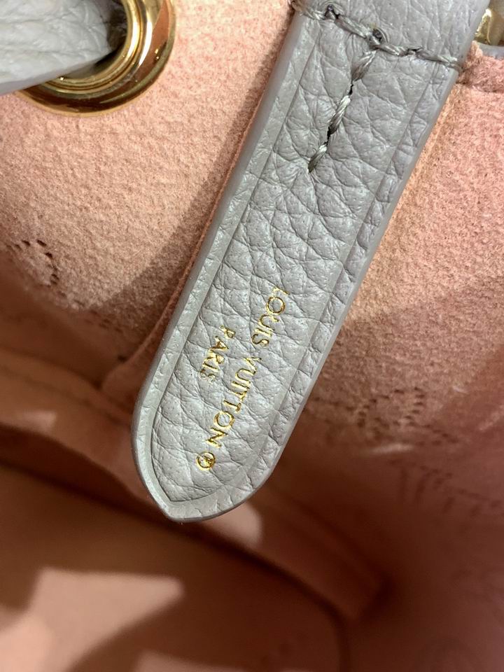 Louis vuitton Inspired Handbags, AA+ Quality 100% Genuine Leather Classic Flap Medium Quilted Lambskin Black Gold, 18X 1 1X 5cm BL 4 Colour