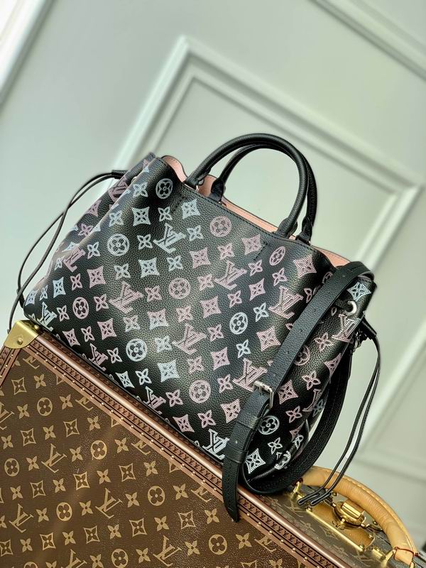 Louis vuitton Inspired Handbags, AA+ Quality 100% Genuine Leather Classic Flap Medium Quilted Lambskin Black Gold, 18X 1 1X 5cm BL 4 Colour