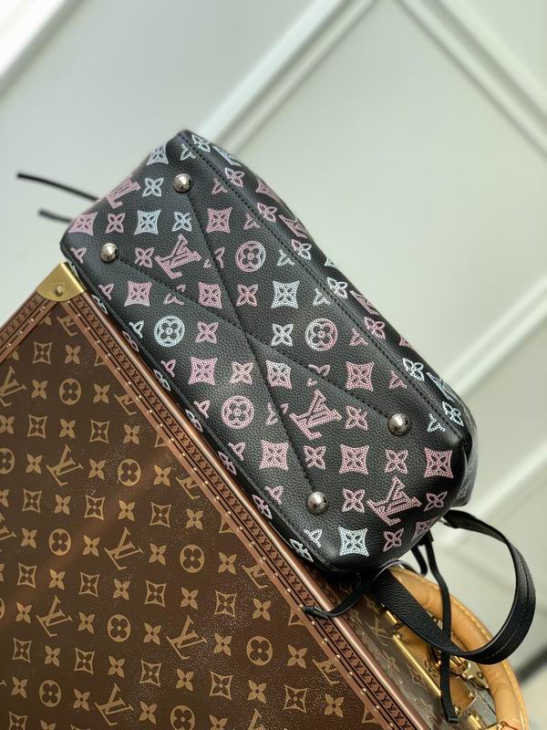 Louis vuitton Inspired Handbags, AA+ Quality 100% Genuine Leather Classic Flap Medium Quilted Lambskin Black Gold, 18X 1 1X 5cm BL 4 Colour