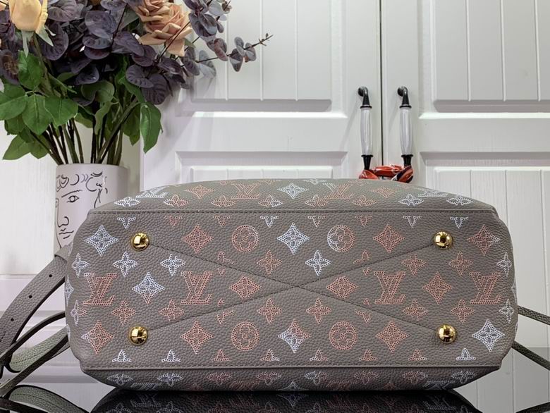 Louis vuitton Inspired Handbags, AA+ Quality 100% Genuine Leather Classic Flap Medium Quilted Lambskin Black Gold, 18X 1 1X 5cm BL 4 Colour