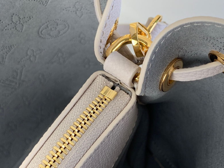 Louis vuitton Inspired Handbags, AA+ Quality 100% Genuine Leather Classic Flap Medium Quilted Lambskin Black Gold, 18X 1 1X 5cm BL 4 Colour