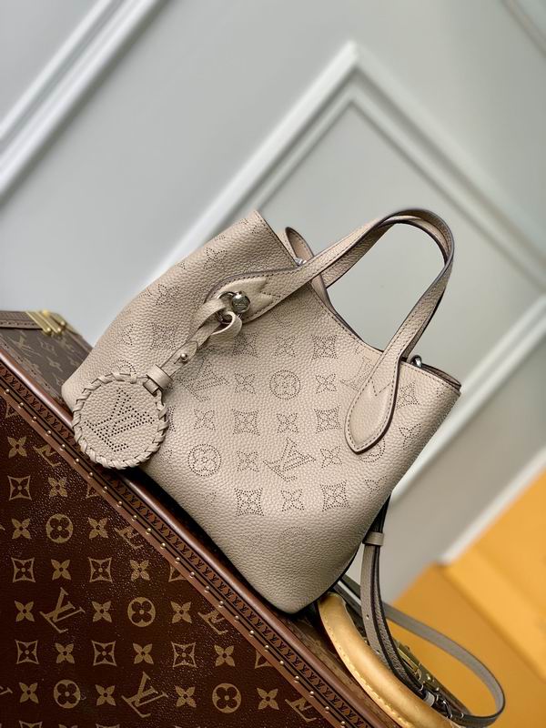 louis vuitton Inspired Handbags, AA+ Quality 100% Genuine Leather Classic Flap Medium Quilted Lambskin Black Gold, 18X 1 1X 5cm BL 4 Colour