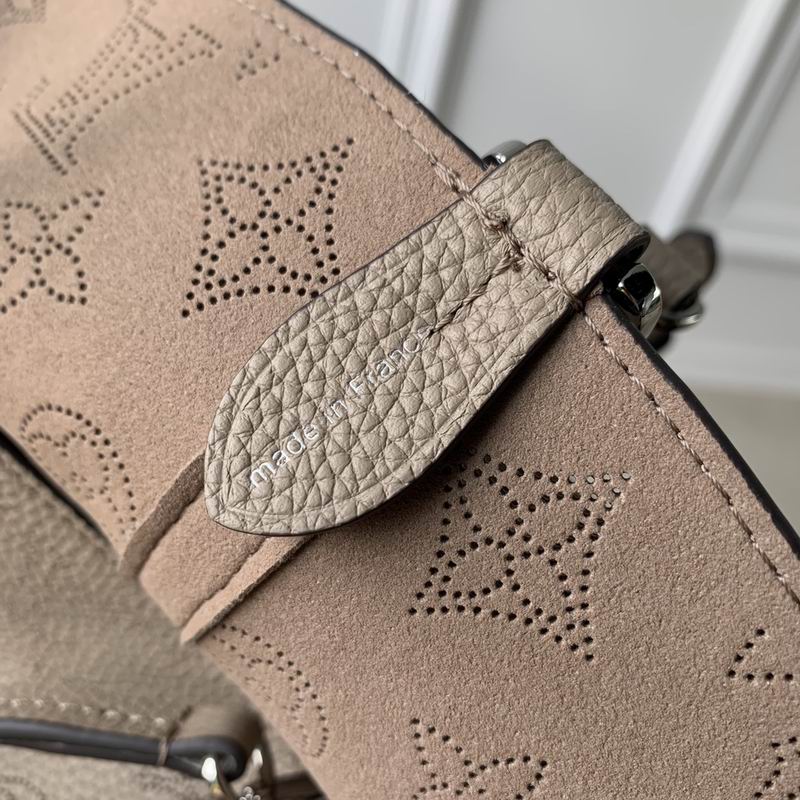 louis vuitton Inspired Handbags, AA+ Quality 100% Genuine Leather Classic Flap Medium Quilted Lambskin Black Gold, 18X 1 1X 5cm BL 4 Colour