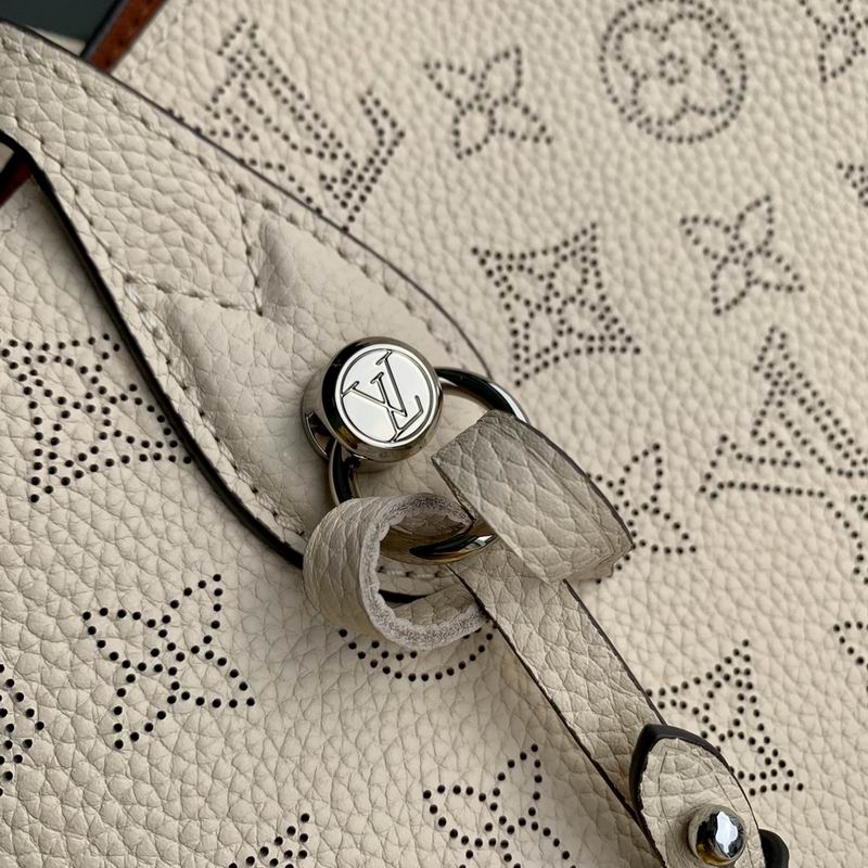 louis vuitton Inspired Handbags, AA+ Quality 100% Genuine Leather Classic Flap Medium Quilted Lambskin Black Gold, 18X 1 1X 5cm BL 4 Colour